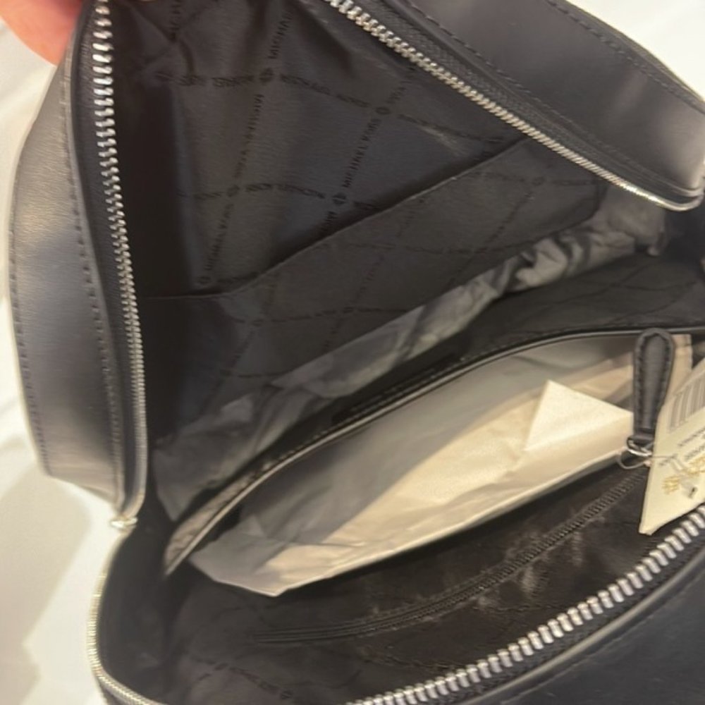 Michael Kors Jaycee Large Zip Pocket Backpack Black - Picture 4 of 16